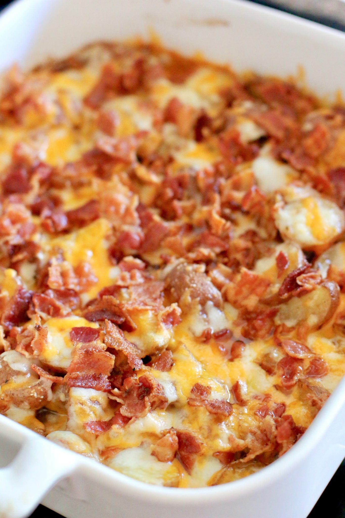 Cheesy Potato Casserole With Bacon - Chefinoz